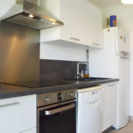 Appartement T2 A Avec Balcon, Proche - Fr-1-252-129 *