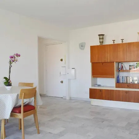 Antibes, 2 Pièces, 4 Personnes - Fr-1-252-129 *