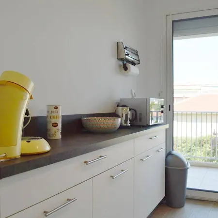 Antibes, 2 Pièces, 4 Personnes - Fr-1-252-129 Appartement