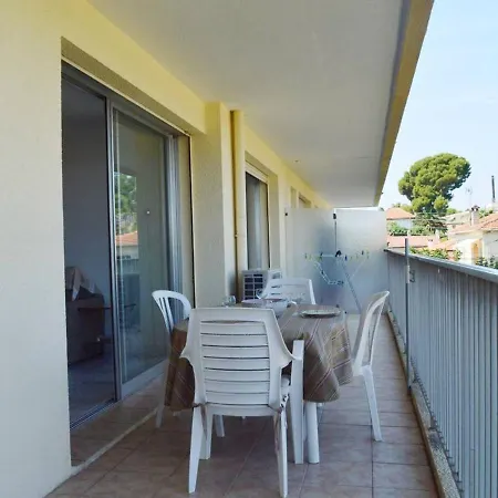 Apartment T2 A Avec Balcon, Proche - Fr-1-252-129 Antibes