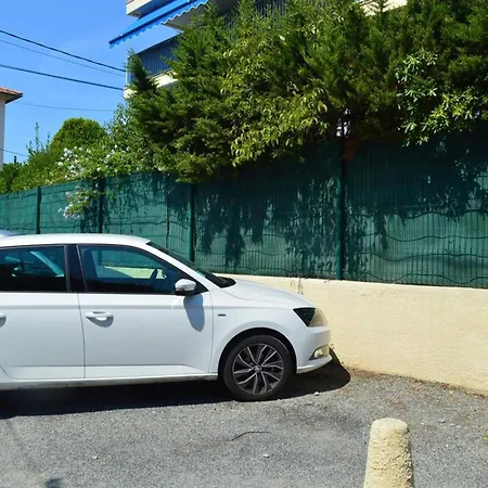 T2 A Avec Balcon, Proche - Fr-1-252-129 * أنتيب