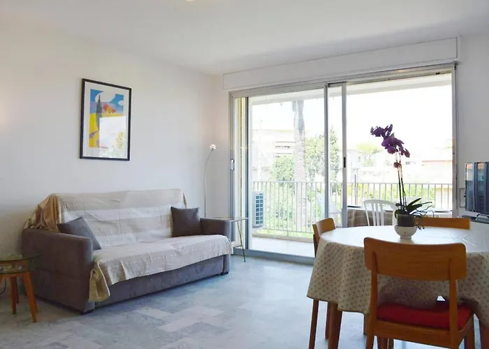 T2 A Avec Balcon, Proche - Fr-1-252-129 Apartment Antibes